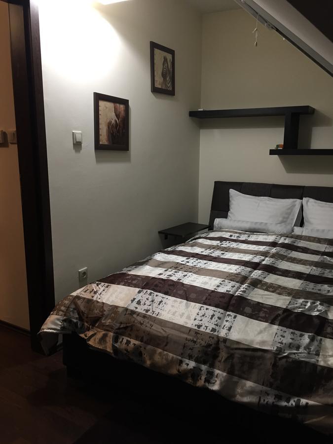 Vml Premium Apartman Мошонмадяровар Екстер'єр фото